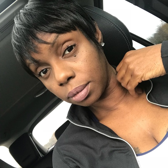 Meet your Posher, Uchechi - Picture 1 of 1